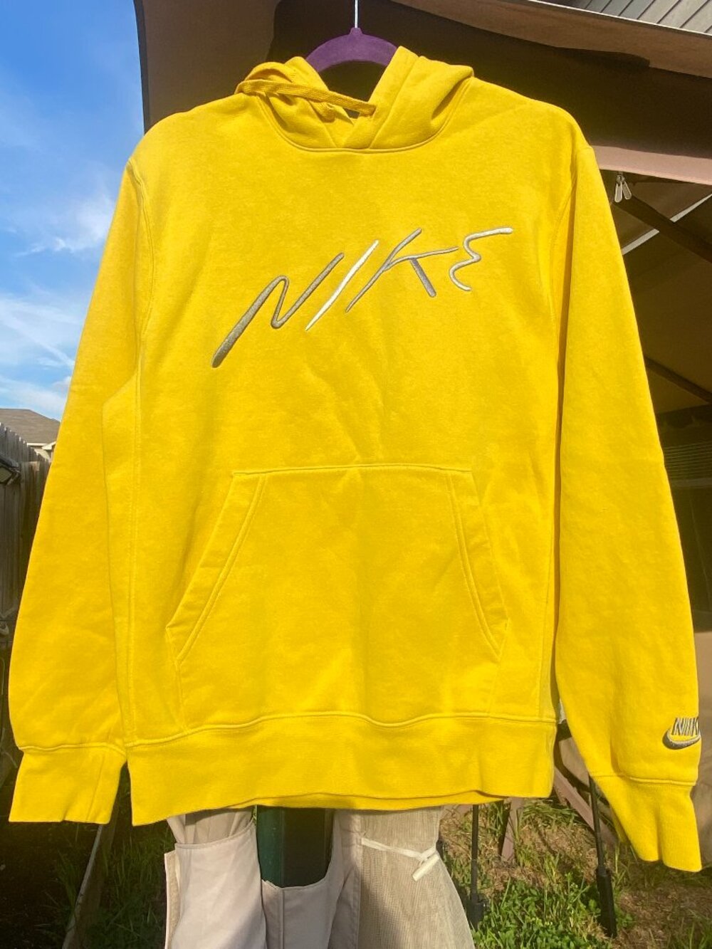 Nike Men’s Script Logo Pullover Hoodie Yellow Size S